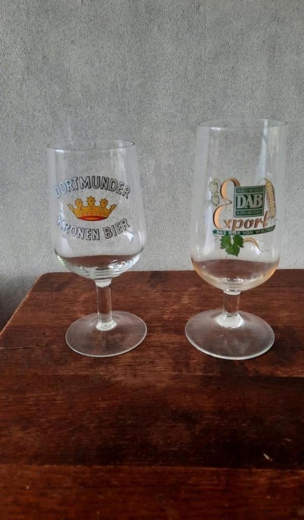 Set van 2 Duitse bierglazen: Dortmunder Kronen Bier & DAB Ex, Verzamelen, Glas en Borrelglaasjes, Gebruikt, Bierglas, Ophalen of Verzenden