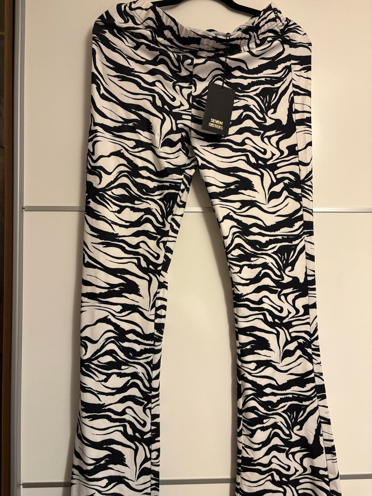 Nieuwe Seven Sisters flared broek met zebraprint, Zwart, Maat 42/44 (L), Nieuw, Ophalen of Verzenden