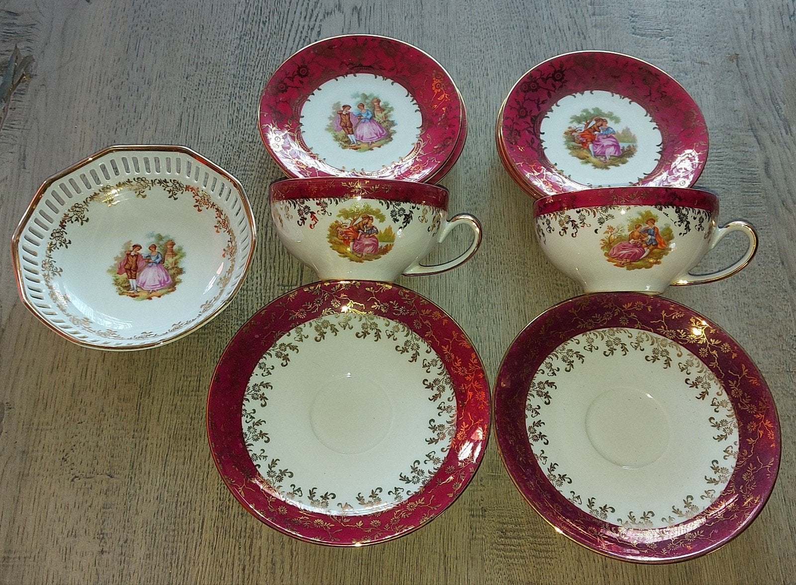 Vintage theekopjes en schotels met gouden decoratie, Antiek en Kunst, Antiek | Servies los, Ophalen of Verzenden