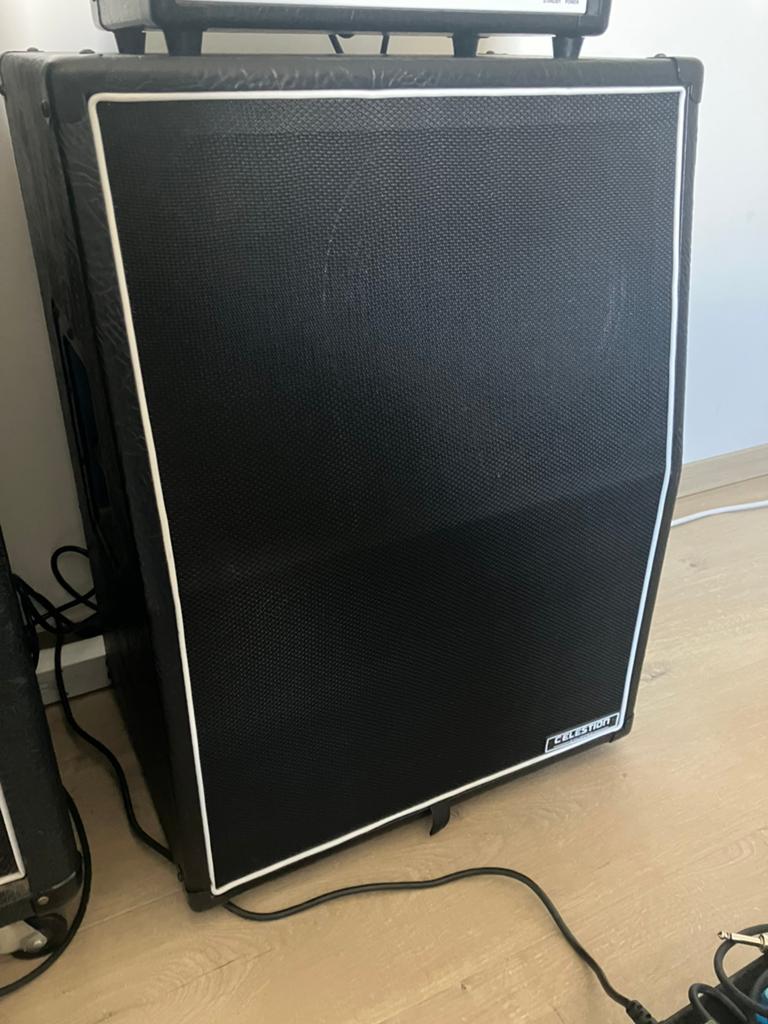 Harley benton G212 V30, Muziek en Instrumenten, Ophalen, Zo goed als nieuw, Gitaar, 100 watt of meer