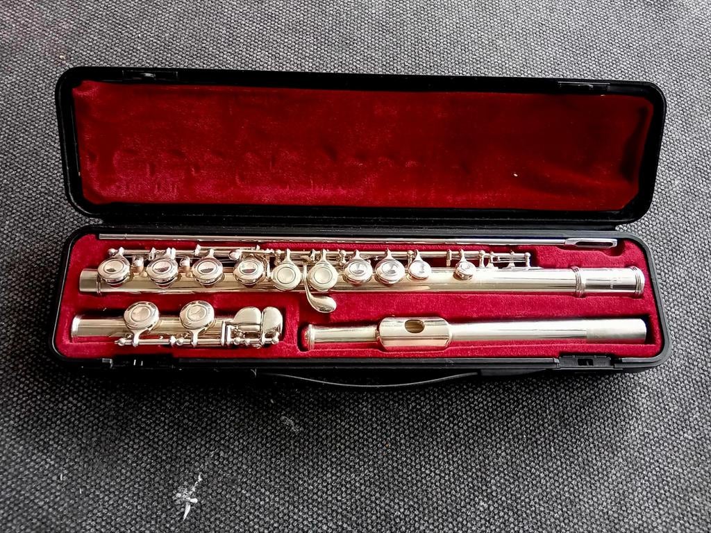 Yamaha 211S dwarsfluit. Complete set!, Ophalen, Gebruikt, Dwarsfluit, Met koffer of tas