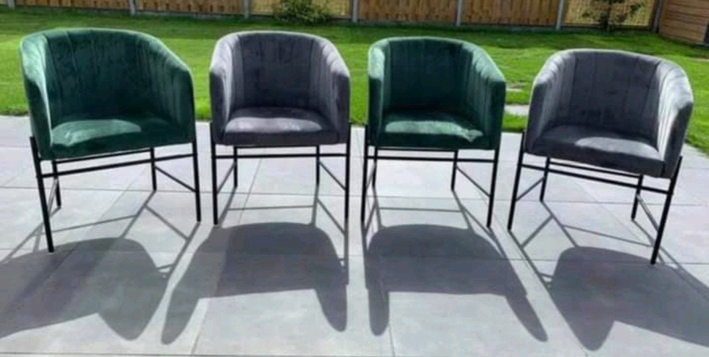 Set van 4 mooie stoelen gekocht bij Loods 5, Ophalen, 50 tot 100 cm, Rond, 50 tot 100 cm
