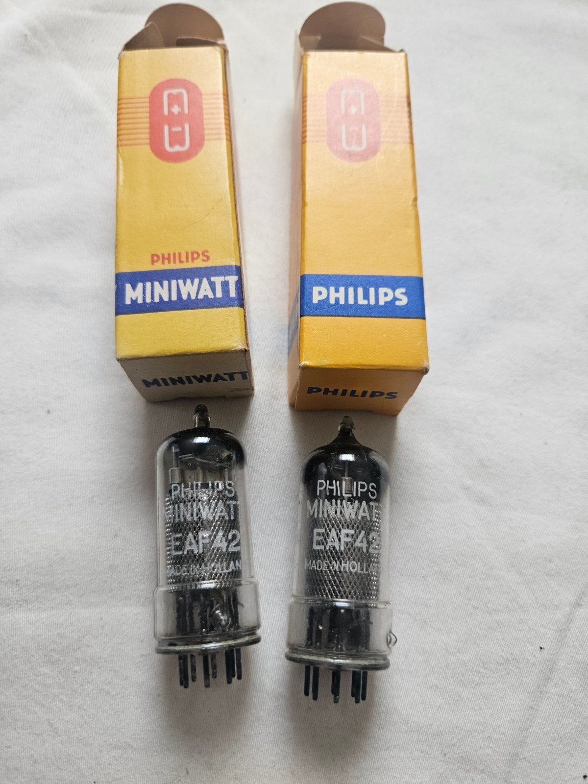 2xPhilips Miniwatt EAF42 buizen - made in Holland, Ophalen of Verzenden