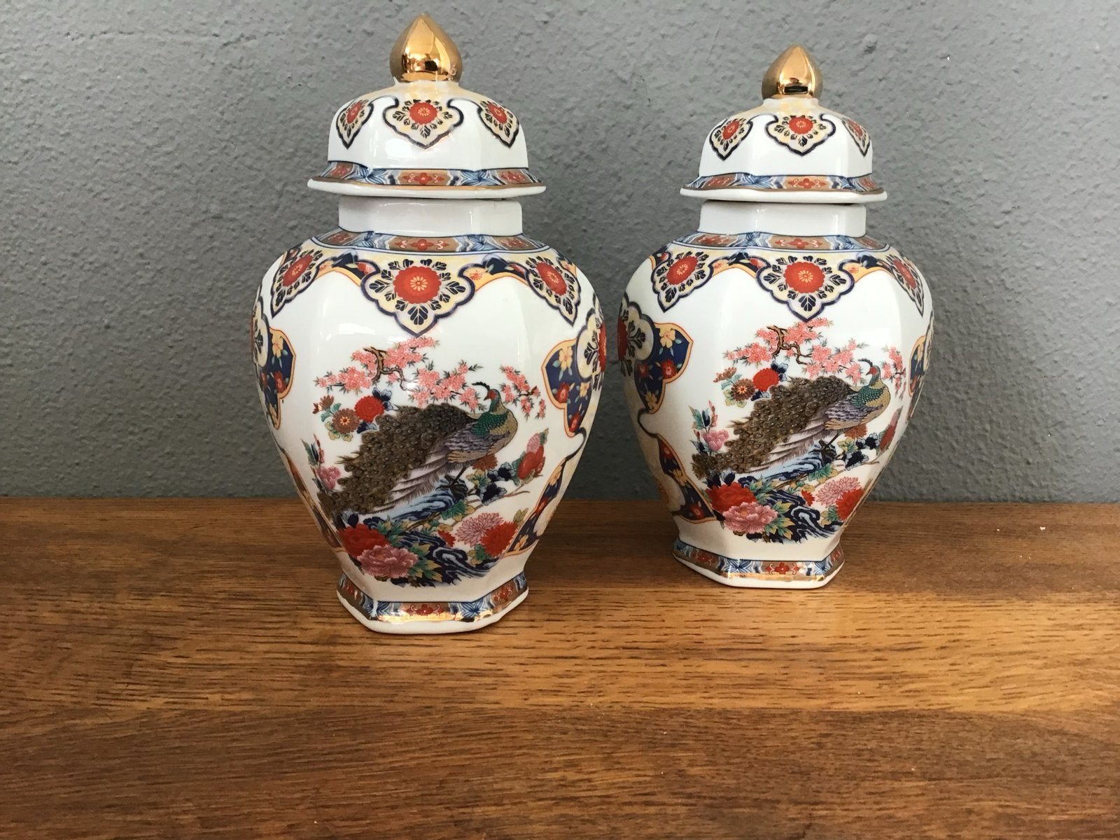 Set van 2 Imari Ware Japandi Stijl Vazen met Pauwdecor, Ophalen of Verzenden