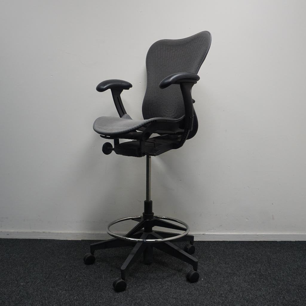 Herman Miller Mirra 2 Baliestoel | Grafit | Stof | Mesh