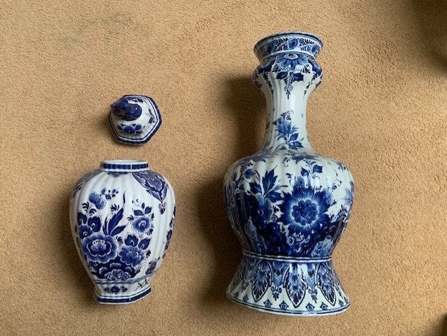 2 vazen Delft Holland handwerk, Antiek en Kunst, Ophalen of Verzenden