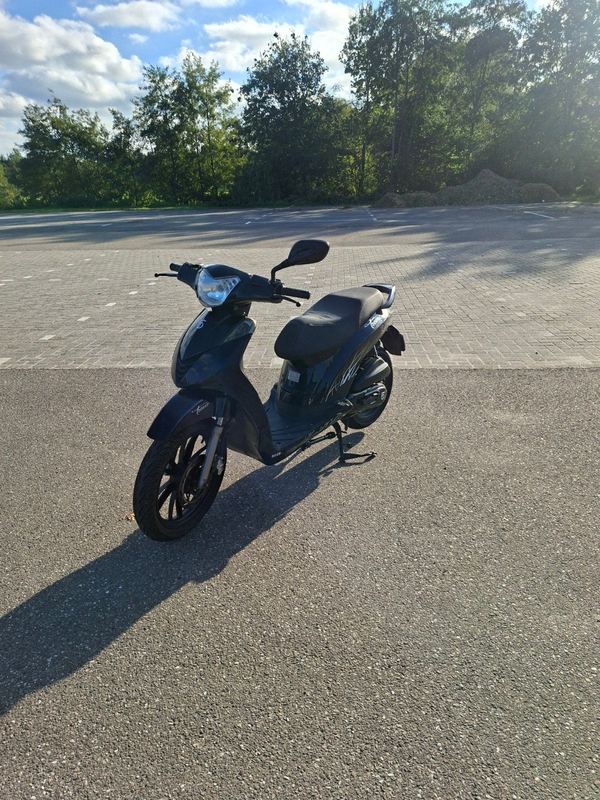 Travis 50 4T Scooter - Starten & Lopen, Fietsen en Brommers, Ophalen, Gebruikt, Maximaal 45 km/u, 49 cc