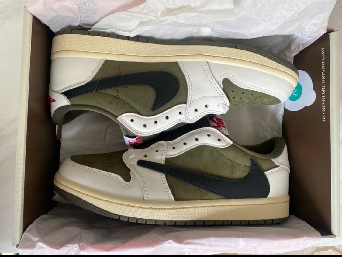 Travis scott jordan 1 low medium olive, Wit, Overige typen, Nieuw, Ophalen of Verzenden