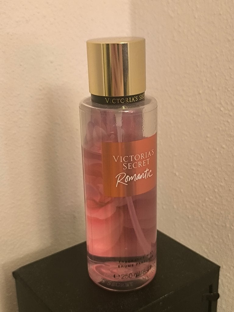 Victoria's Secret Romantic Body Mist, Ophalen of Verzenden, Gebruikt