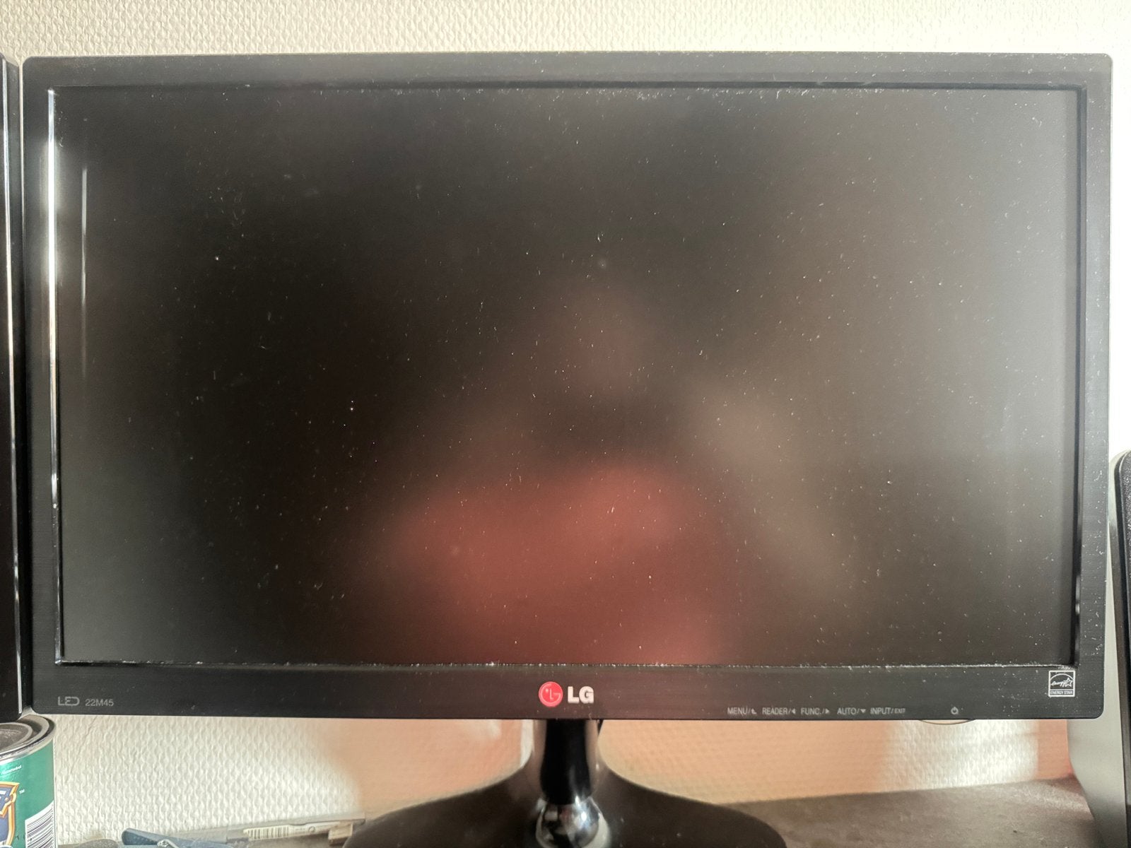 LG. 22 inch, Ophalen, IPS, Full HD, Zo goed als nieuw