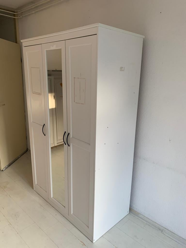 Gratis kledingkast Ikea, Ophalen, Gebruikt, 50 tot 100 cm, 150 tot 200 cm