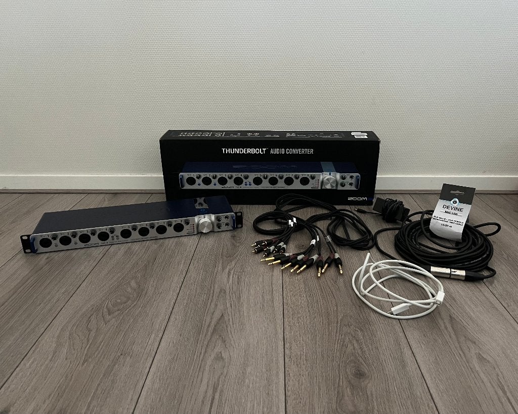 Zoom TAC-8 Thunderbolt Audio Interface met kabels, Ophalen of Verzenden, Zo goed als nieuw