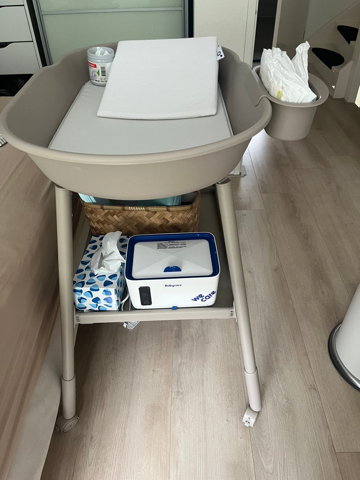 Changing table commode luiertafel Lionelo, Ophalen, 50 tot 70 cm, 100 cm of meer, 90 tot 105 cm