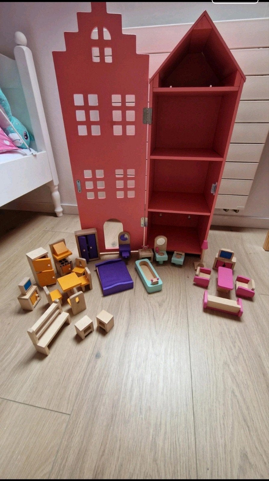 Poppenhuis met accesoires, Ophalen, Zo goed als nieuw, Poppenhuis