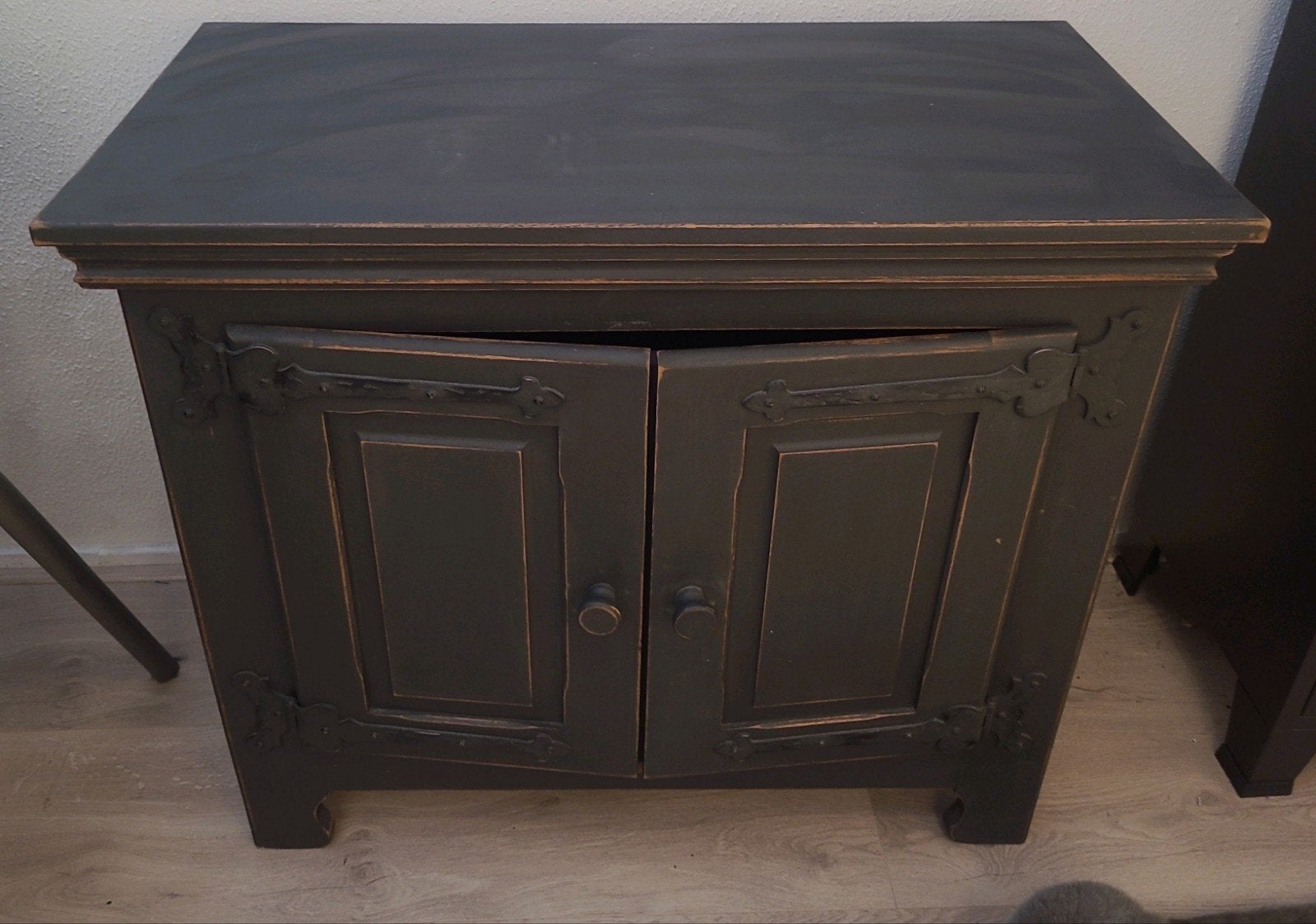 Mooi dressoir/tv-kastje, Annie Sloan Graphite, Ophalen, Gebruikt, 50 tot 100 cm, Minder dan 100 cm