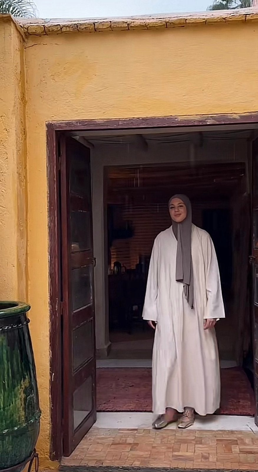 Merrachi Linnen Abaya, Maat 38/40 (M), Beige, Ophalen of Verzenden, Zo goed als nieuw