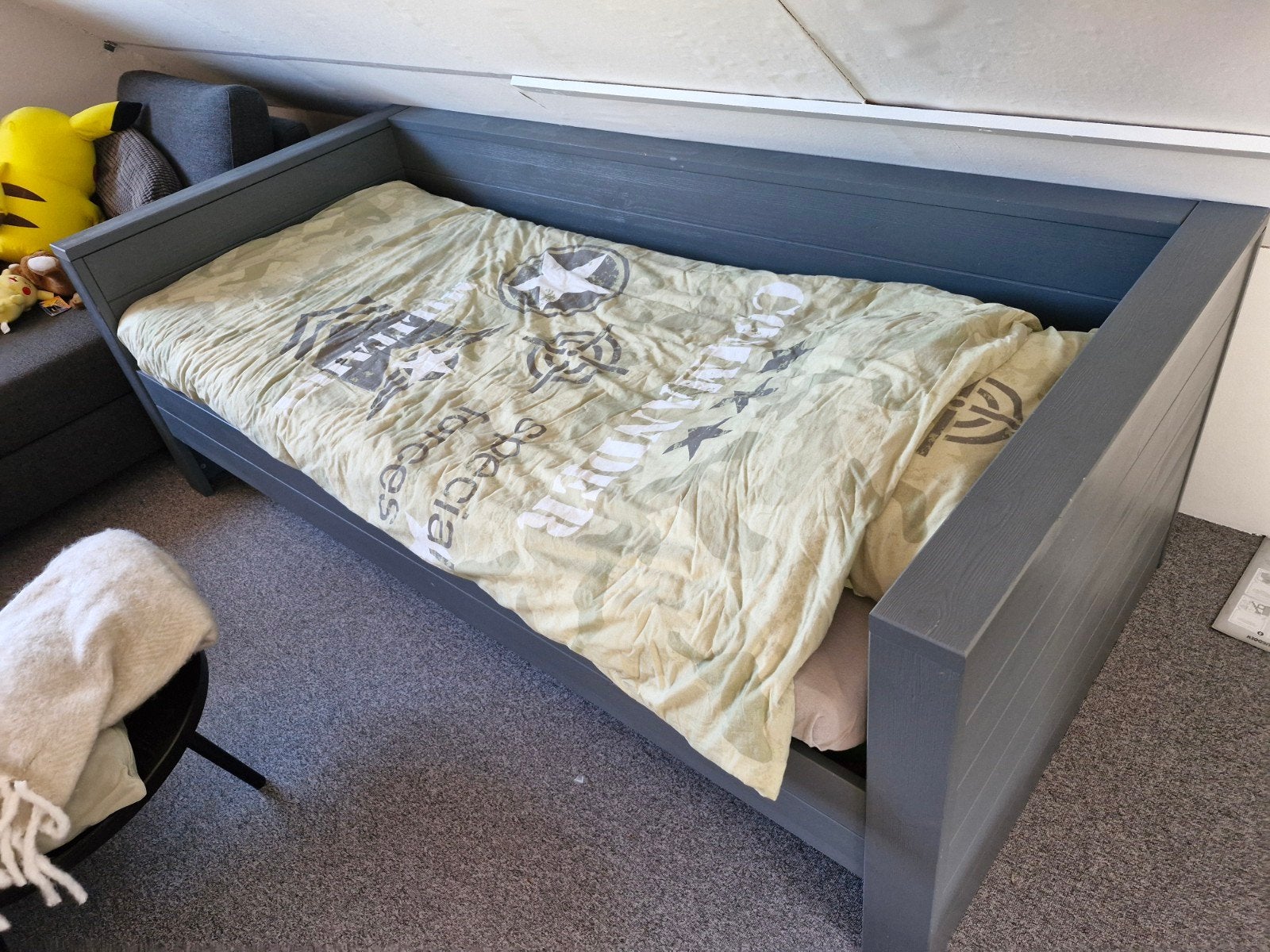 Woood Dennis Stevig grijs houten bed - eenpersoons, Ophalen, Gebruikt, 90 cm, Eenpersoons