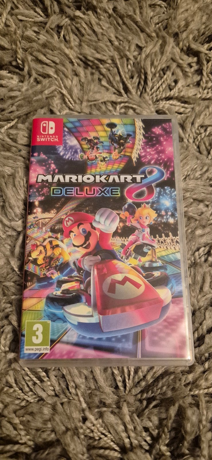 Mario Kart 8 Deluxe - Nintendo Switch, Spelcomputers en Games, Racen en Vliegen, Ophalen of Verzenden, Zo goed als nieuw, Eén computer
