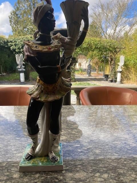 Oud beeld blackamoor porcelein en grote panter brons, Ophalen, Gemerkt, Steen of Keramiek, Beeld