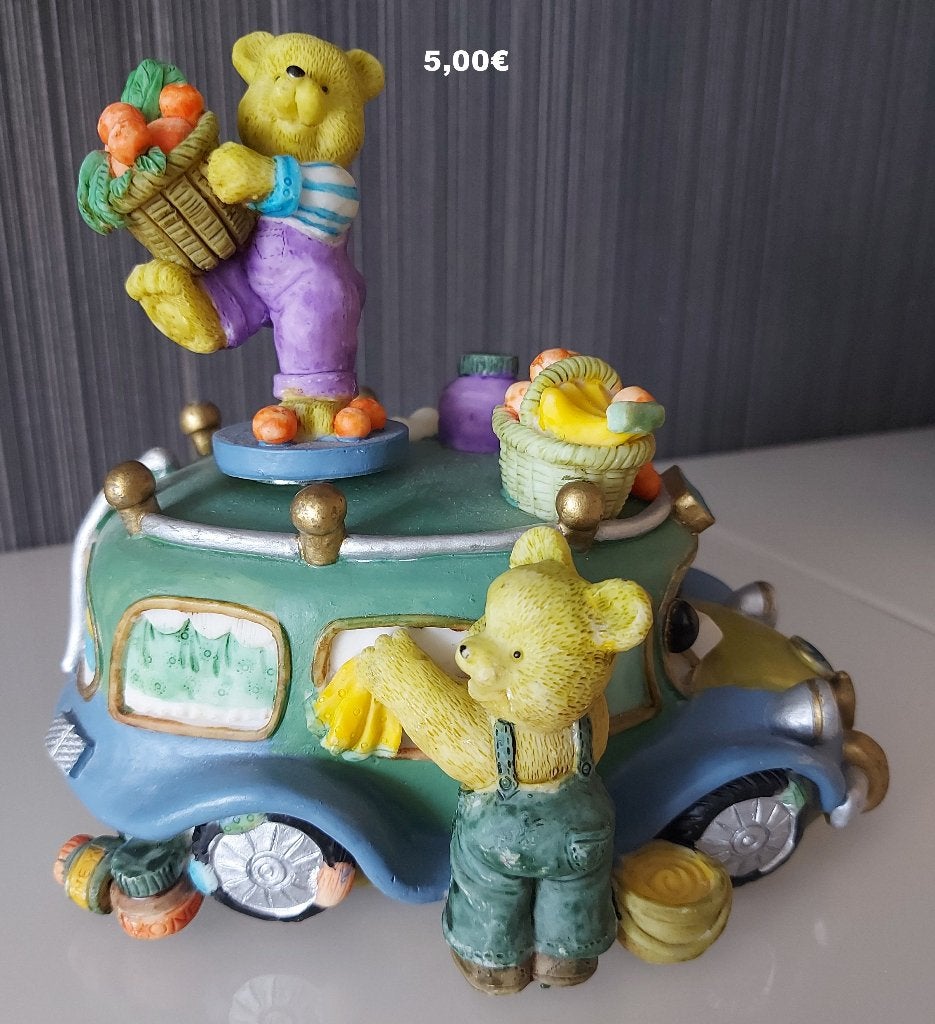 zwaar beeld : beren met auto, Ophalen of Verzenden, Zo goed als nieuw, Dier