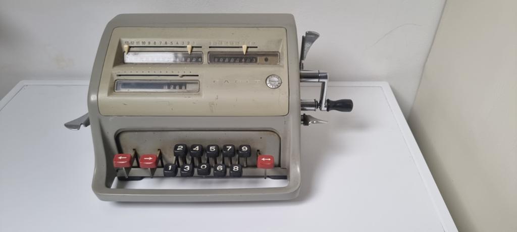 Oude rekenmachine facit, Ophalen of Verzenden