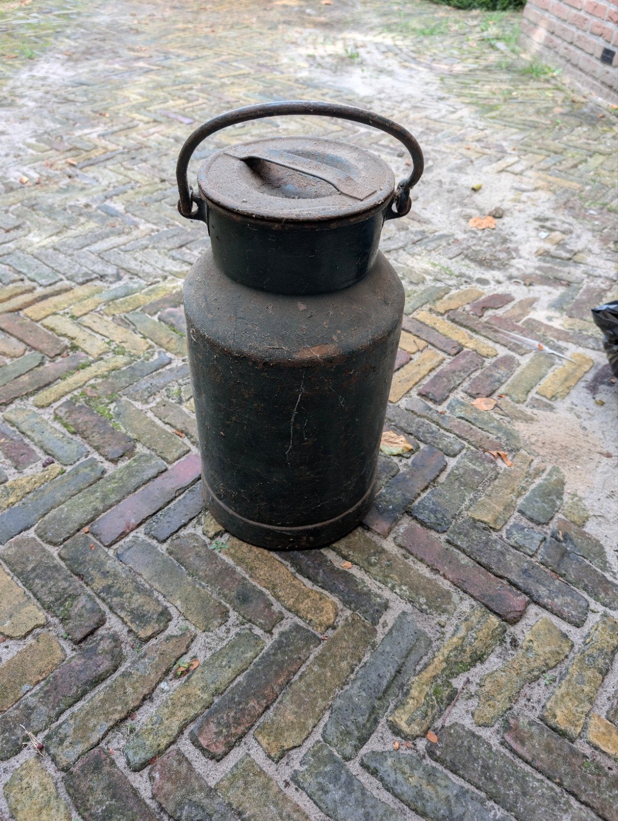 Vintage melkbus, Ophalen