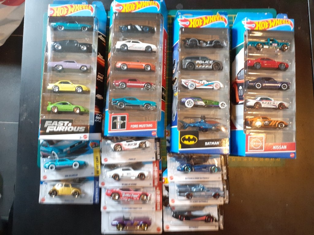 70+ Speelgoed / modelauto Hotwheels & Matchbox, Ophalen, Nieuw