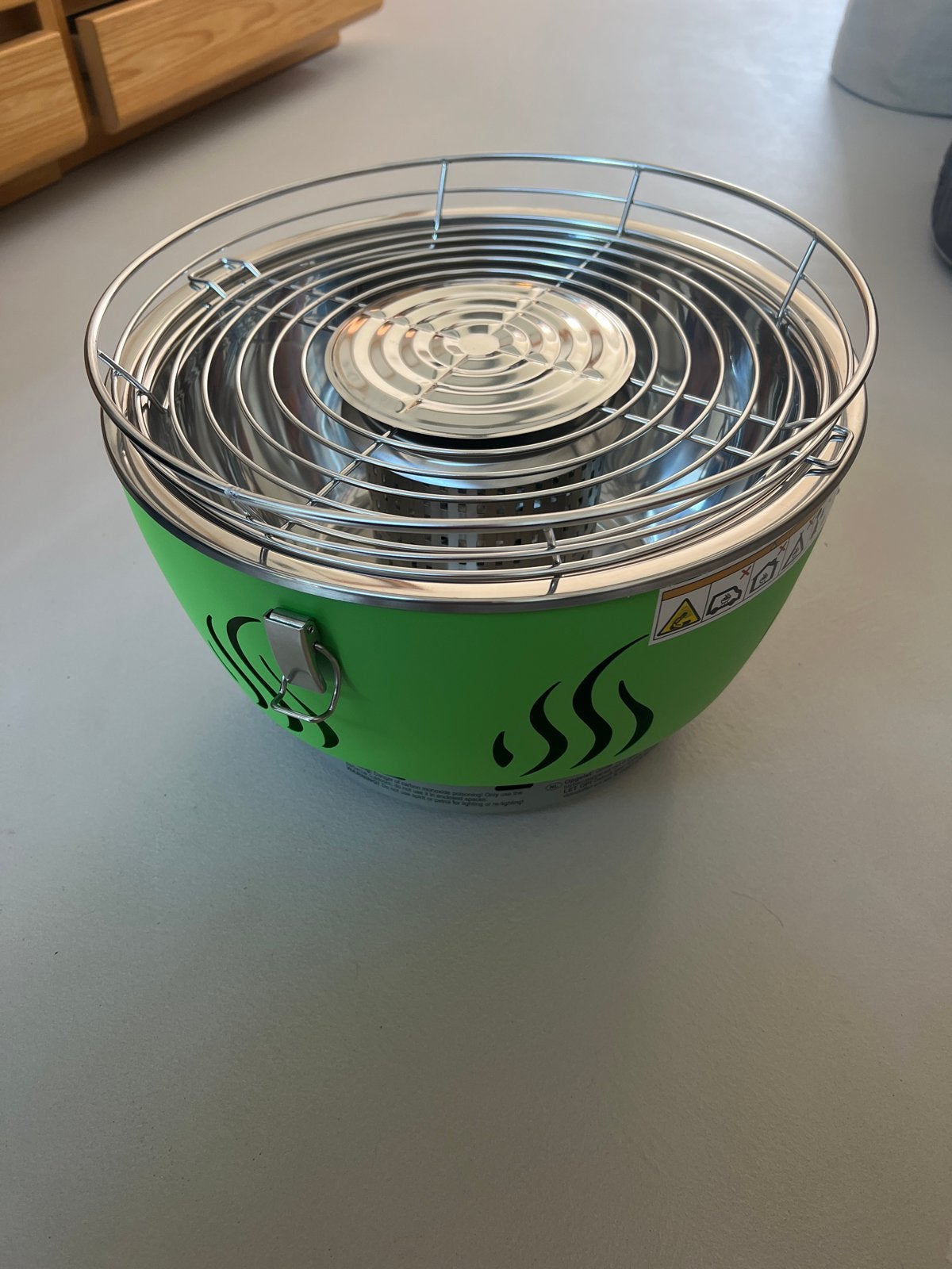 Nieuwe Tafel BBQ met Ventilator, Inclusief Tas en Batterijen, Ophalen of Verzenden, Zo goed als nieuw