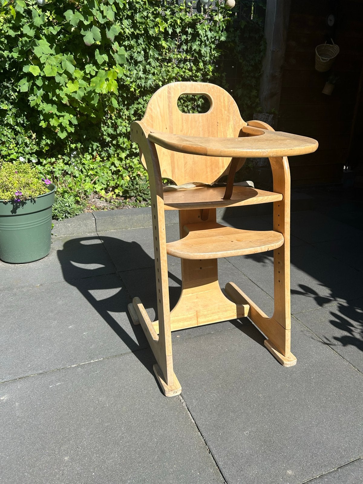 Houten meegroei kinderstoel met eetblad, Kinderen en Baby's, Ophalen, Gebruikt, Meegroeistoel, Afneembaar eetblad