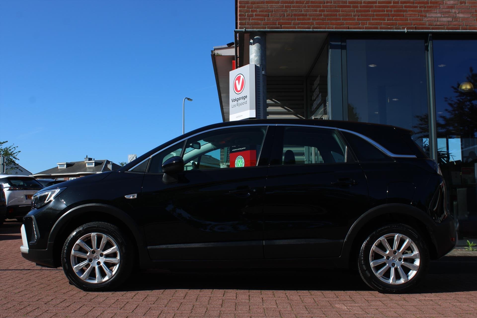 Opel Crossland 1.2 Aut. *Elegance* | Carplay | Cruise & Clim, Auto's, Opel, 840 kg, Gebruikt, Leder en Stof, Zwart