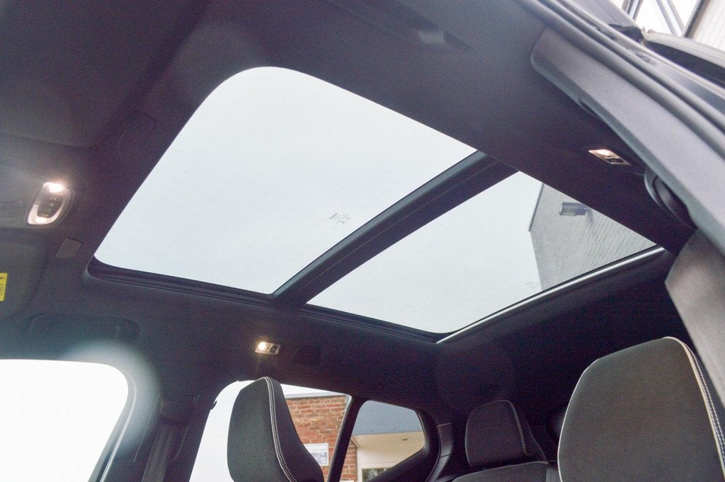 Volvo XC40 1.5 T5 Recharge Plug-in PHEV Facelift Ultimate Da, Automatische klimaatregeling, Zwart, Bedrijf, Hybride Elektrisch/Benzine