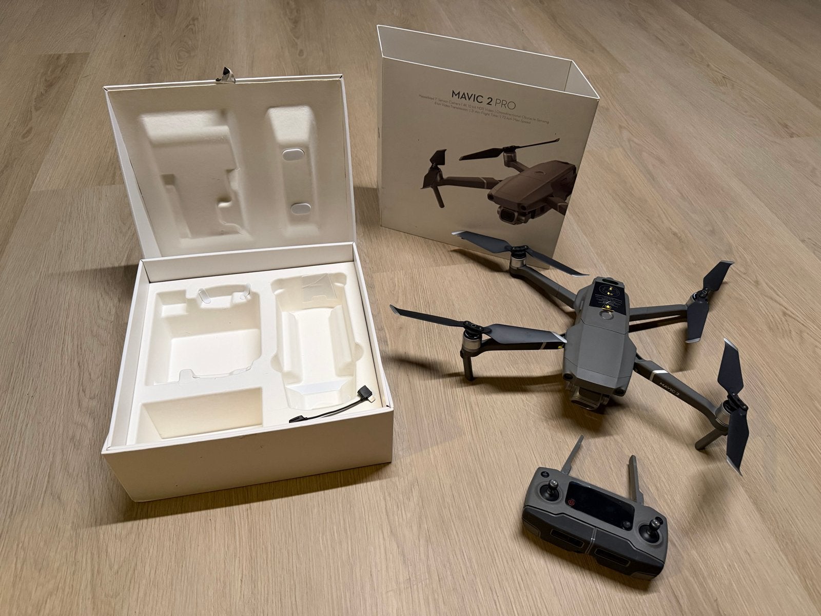 DJI Mavic 2 Pro Drone met Hasselblad Camera, Ophalen, 30 tot 45 minuten, Obstakel-ontwijking, 5 tot 10 kilometer