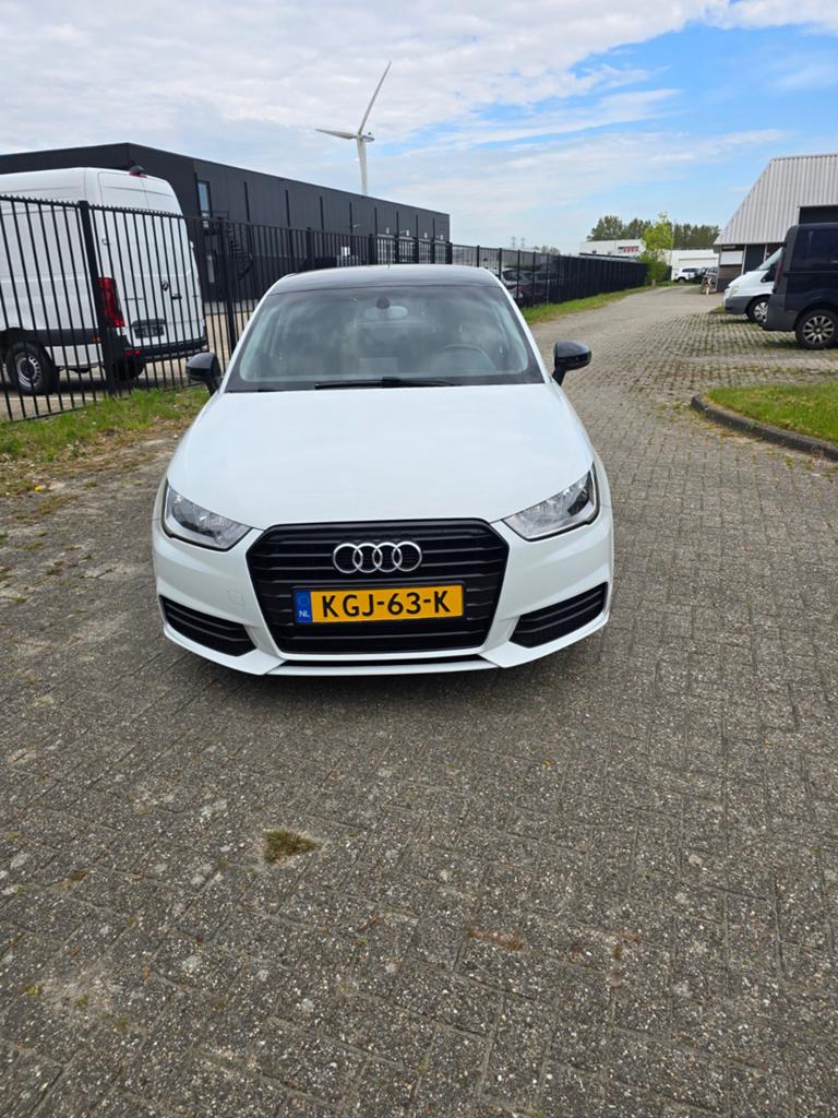 Audi A1 1.0 Tfsi 82pk 2017 Wit, Auto's, Audi, Particulier, A1, ABS, Airbags, Bluetooth, Boordcomputer, Centrale vergrendeling