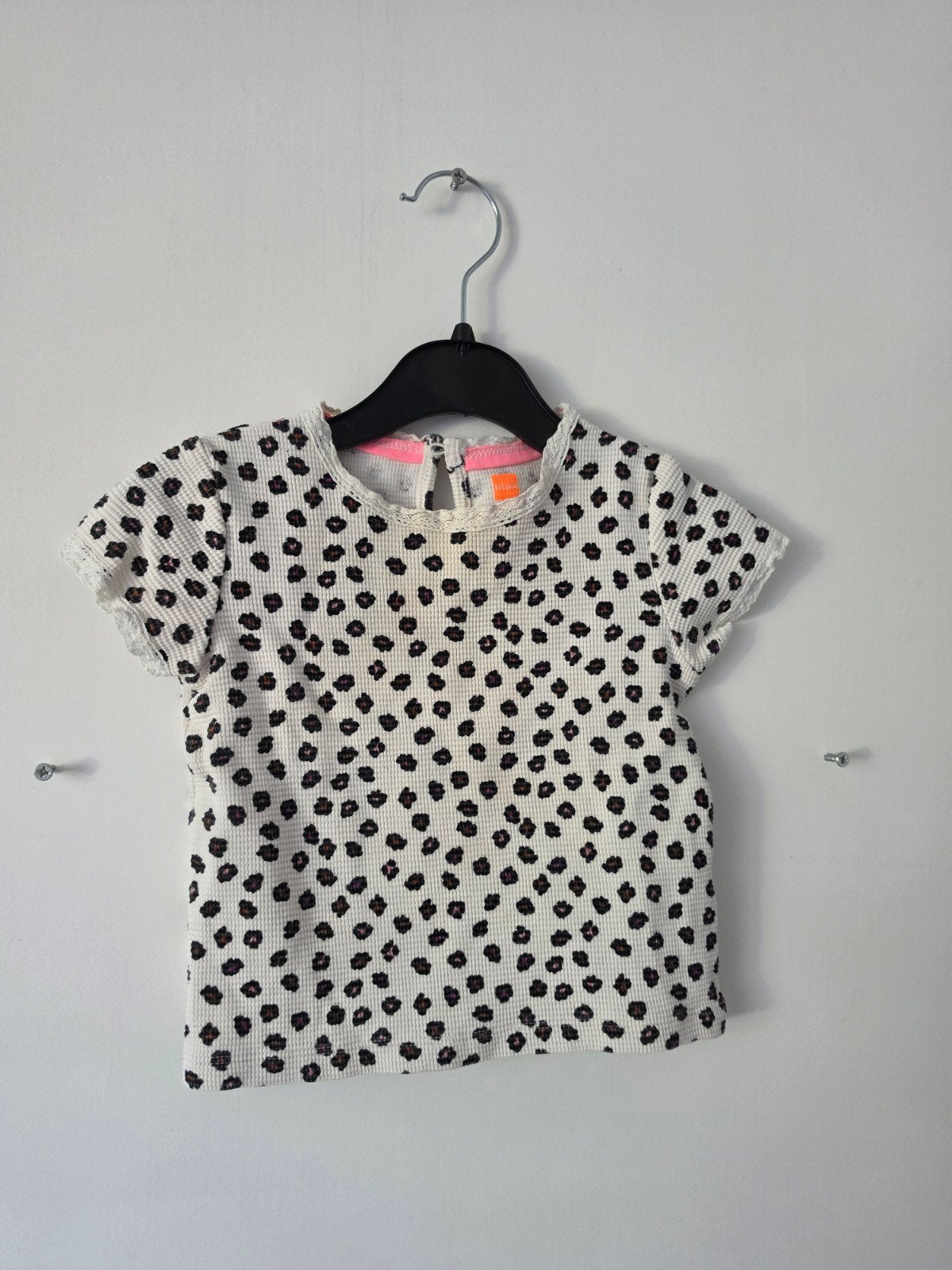 Hema shirt wit met bloemprint maat 74, Ophalen of Verzenden, Hema, Meisje, Shirtje of Longsleeve