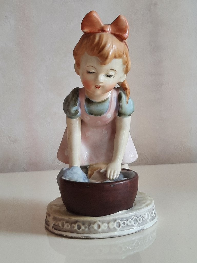 Supermooi lief beeldje van porselein meisje met strik, Ophalen of Verzenden, Zo goed als nieuw, Mens