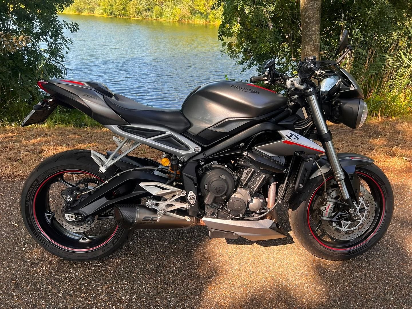 TRIUMPH STREET TRIPLE RS (bj 2017), Motoren, Motoren | Triumph, Motorrijbewijs A, Bedrijf, 765 cc, Meer dan 35 kW