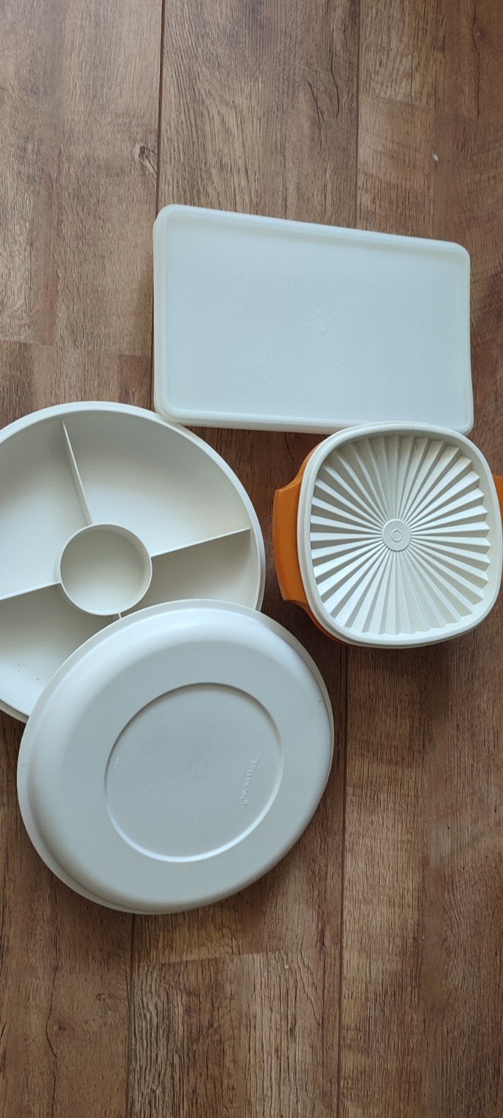 3 Tupperware dozen Vintage snackschaal kom & doos met deksel, Ophalen of Verzenden, Gebruikt, Oranje, Overige typen