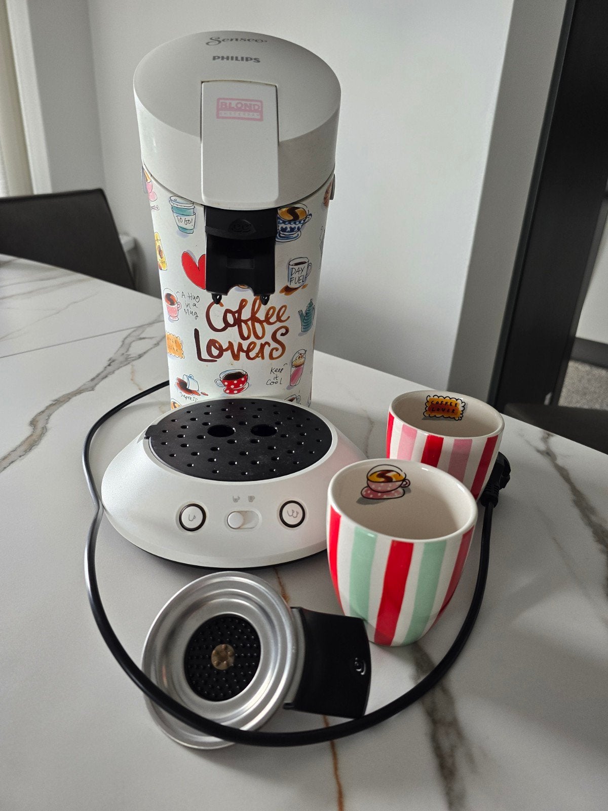 Senseo Blond Amsterdam koffieapparaat limited edition, Gebruikt, Koffiemachine, Ophalen of Verzenden, Koffiepads en cups