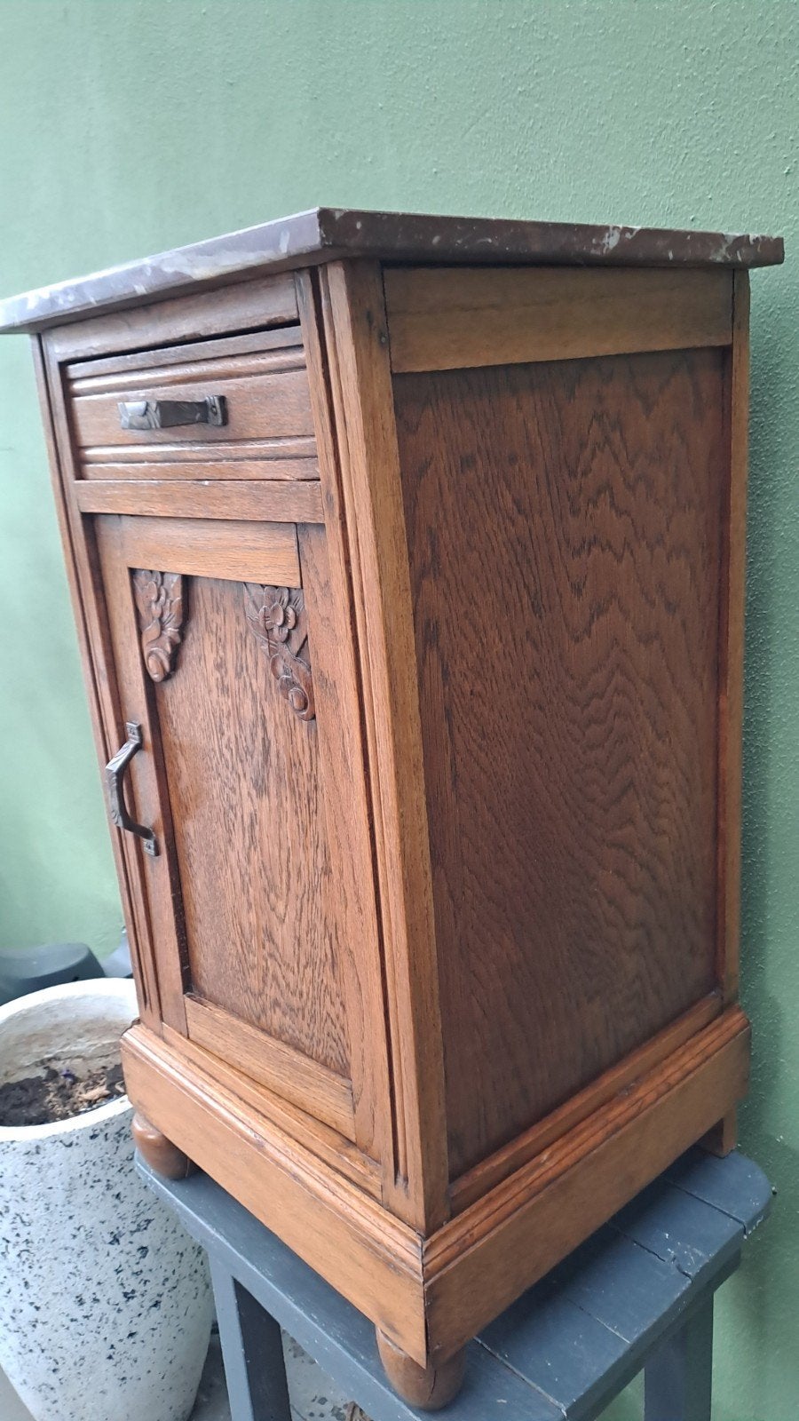 Antiek Eiken Nachtkastje met Marmeren Blad 73 cm, Ophalen