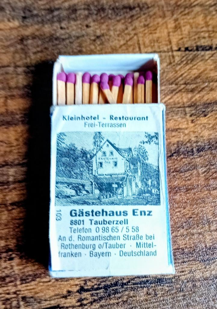 Luciferdoosje (vol) - Gastehaus Enz, Tauberzell, Deutschland, Verzamelen, Ophalen of Verzenden, Zo goed als nieuw