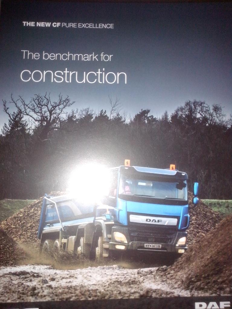 7x DAF LF CF XF Bouw + Kipper brochures folders NL BE GB FR, Ophalen of Verzenden, Zo goed als nieuw, Overige merken