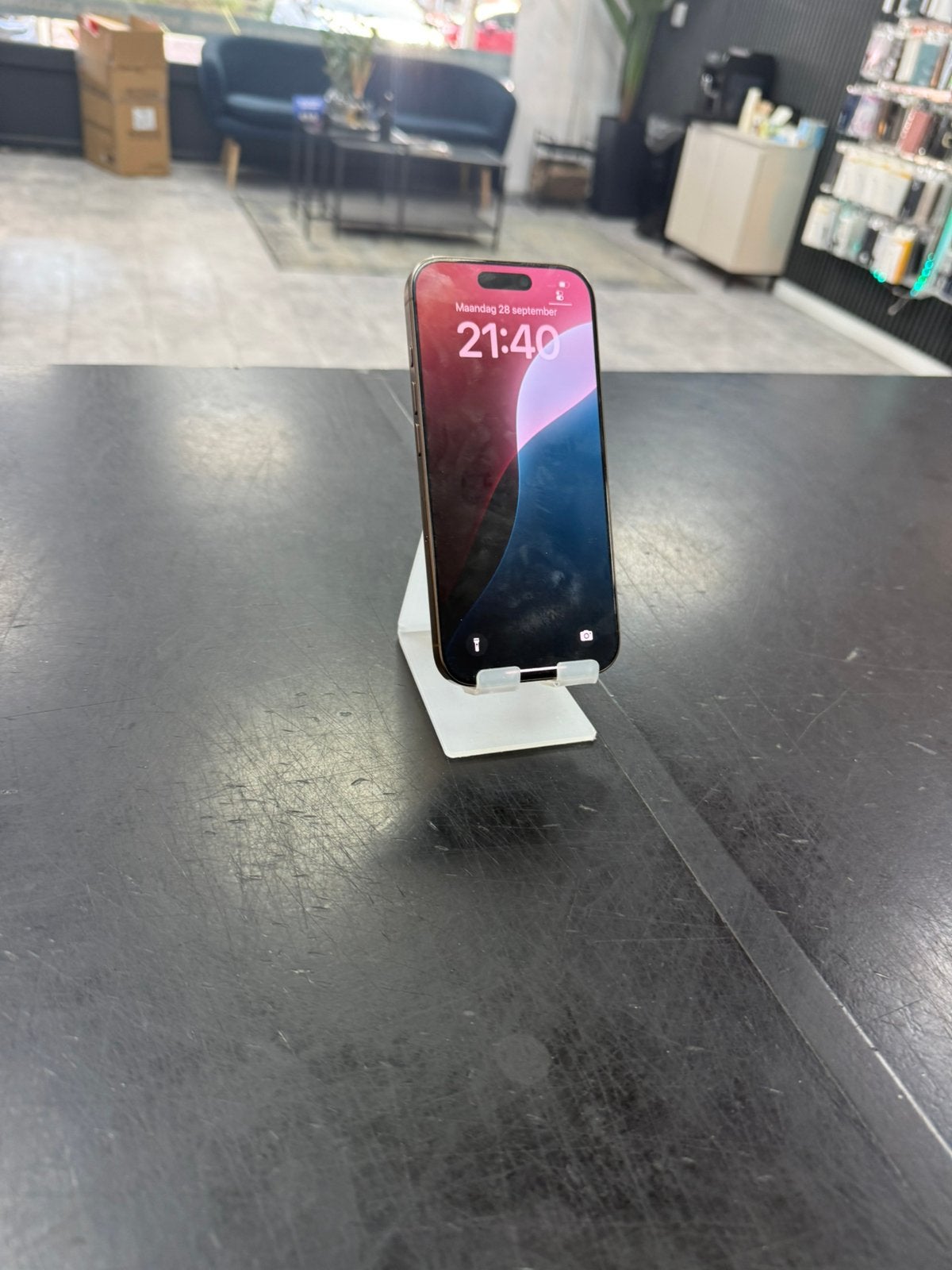 Foto 2 van iPhone 16 Pro 256GB Rose Gold Titanium – Accu 90%!