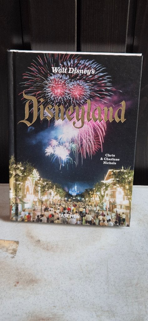 boek over Disneyland Anaheim (engels talig), Verzamelen, Ophalen of Verzenden, Overige figuren, Nieuw, Overige typen