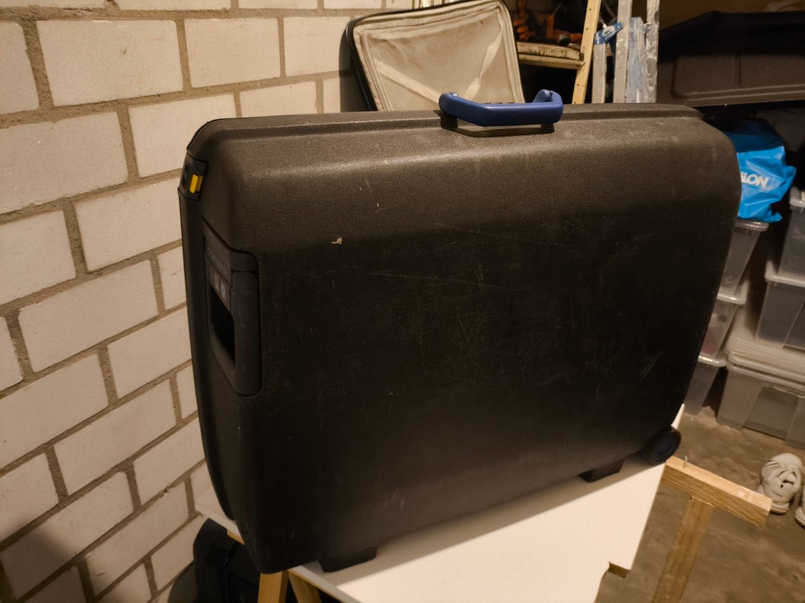 Samsonite koffer - stevig en ruim, Ophalen, Wieltjes, Gebruikt, Hard kunststof