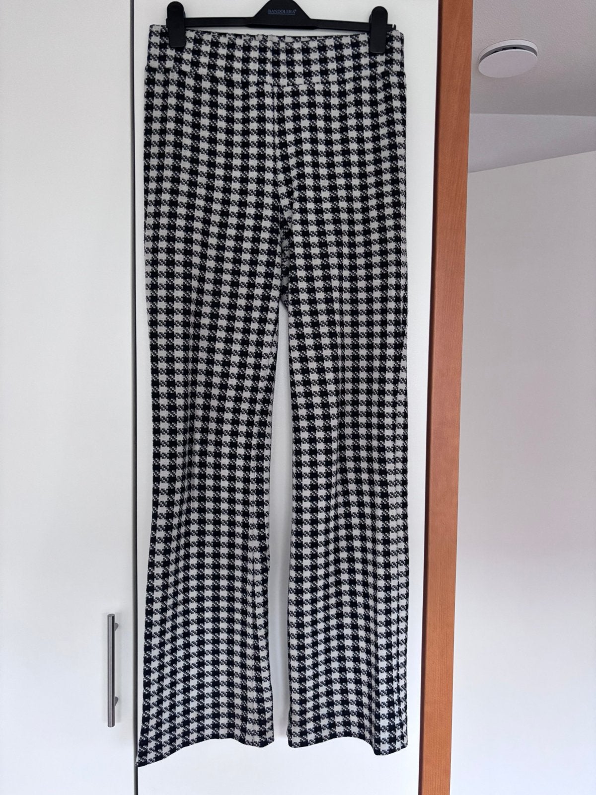 Zwart wit geruite flair pantalon van Anna van Toor, Zwart, Maat 42/44 (L), Ophalen of Verzenden, Zo goed als nieuw