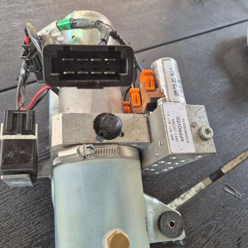 Audi A4 cabrio dak bediening motor, Auto-onderdelen, Ophalen, Audi