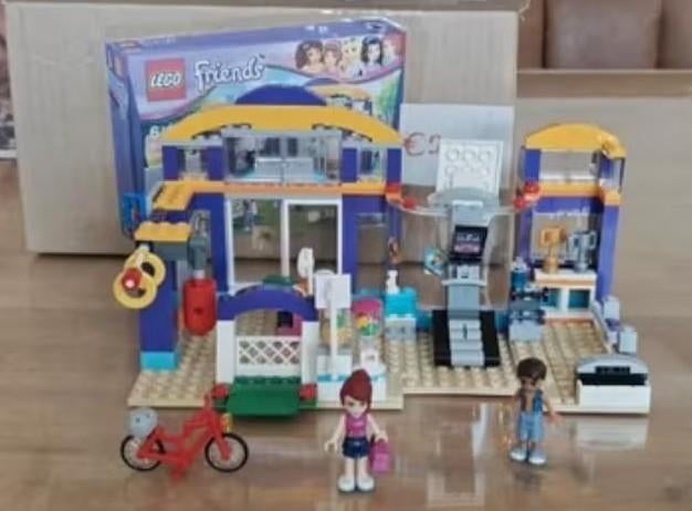 LEGO Friends Heartlake Sporthal - 41312, Lego, Compleet, Ophalen of Verzenden, Zo goed als nieuw