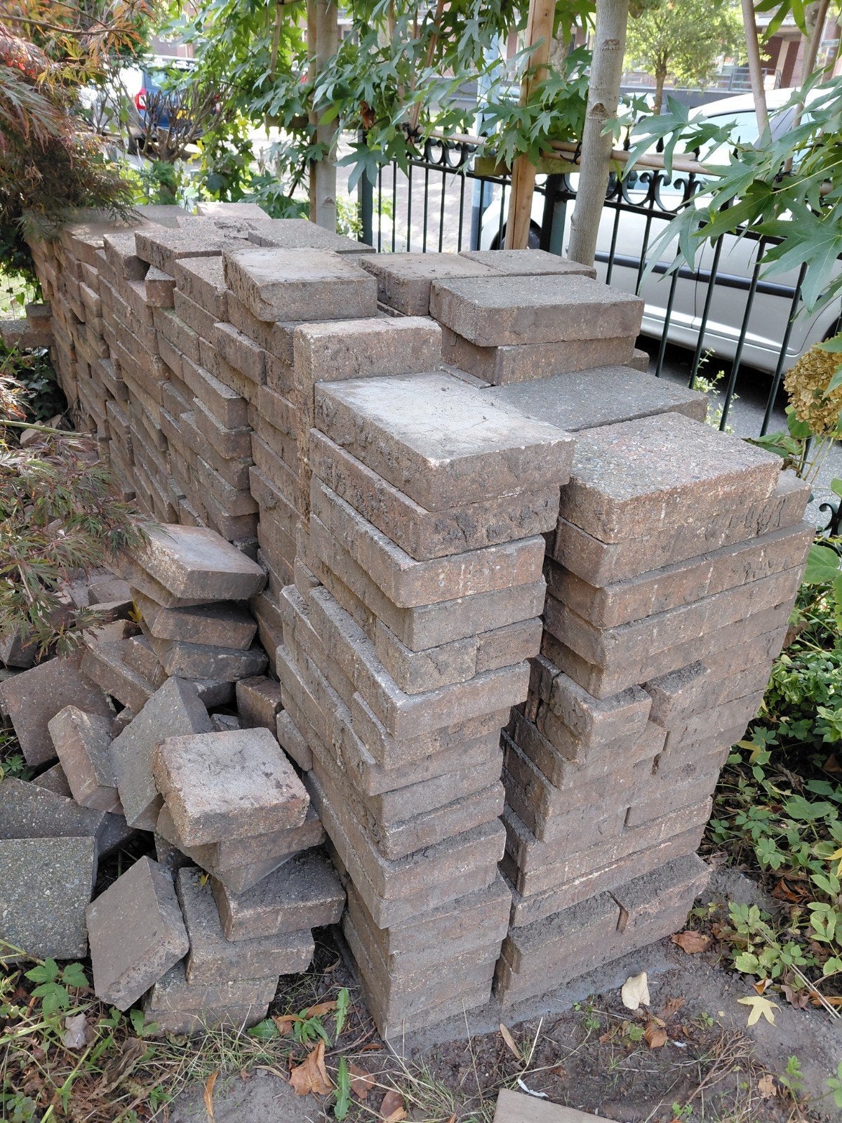 LAATSTE KANS  Terrastegels Gratis af te halen, Ophalen, Gebruikt, Beton, Terrastegels