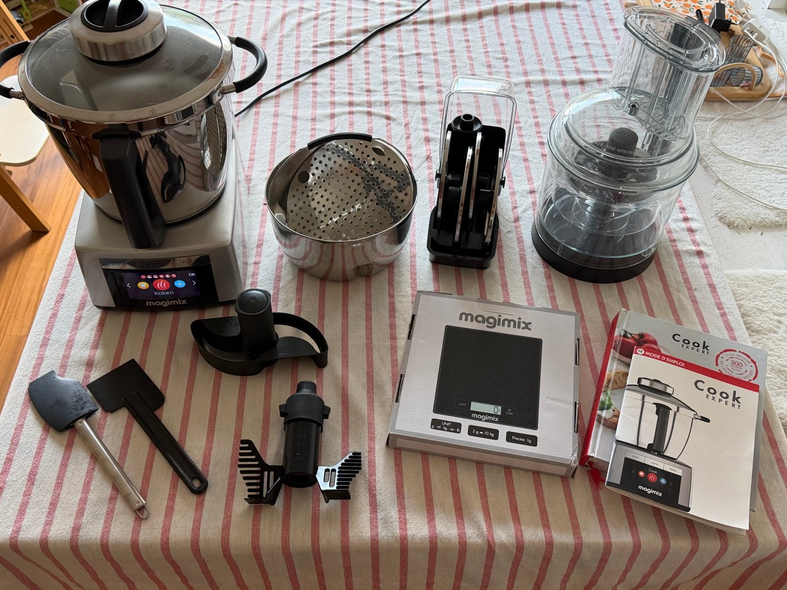 Magimix Cook Expert XL - Multifunctionele Keukenmachine, Ophalen, 4 liter of meer, 3 snelheden of meer, Zo goed als nieuw