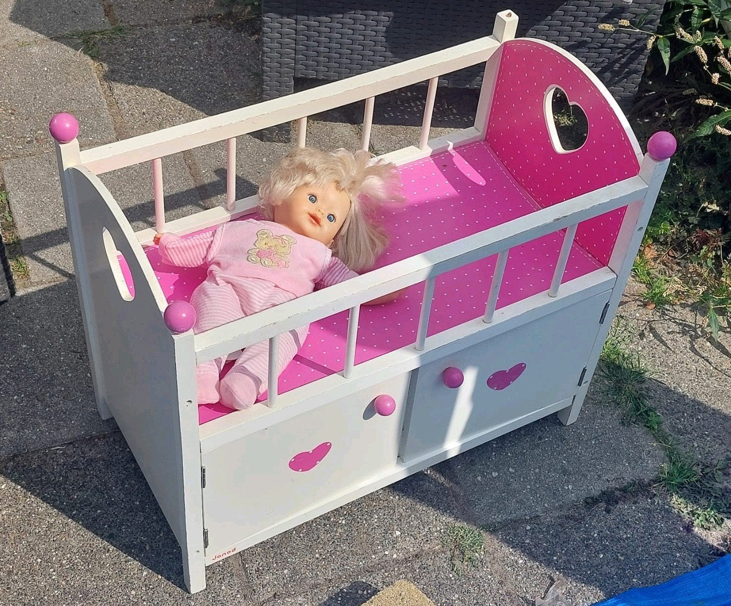 Leuk poppen bedje met 1 pop, Kinderen en Baby's, Speelgoed | Poppen, Ophalen, Gebruikt
